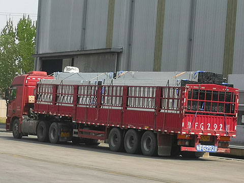 Shipping of Stainless Rectangular Steel Tubes