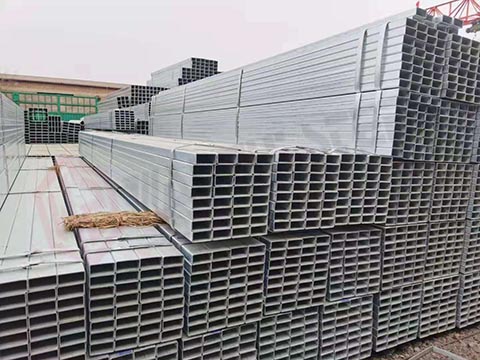 Galvanized Tubes in Stock